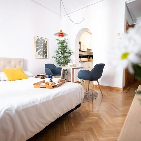 Estudio Calle Del Barquillo Мадрид Екстериор снимка