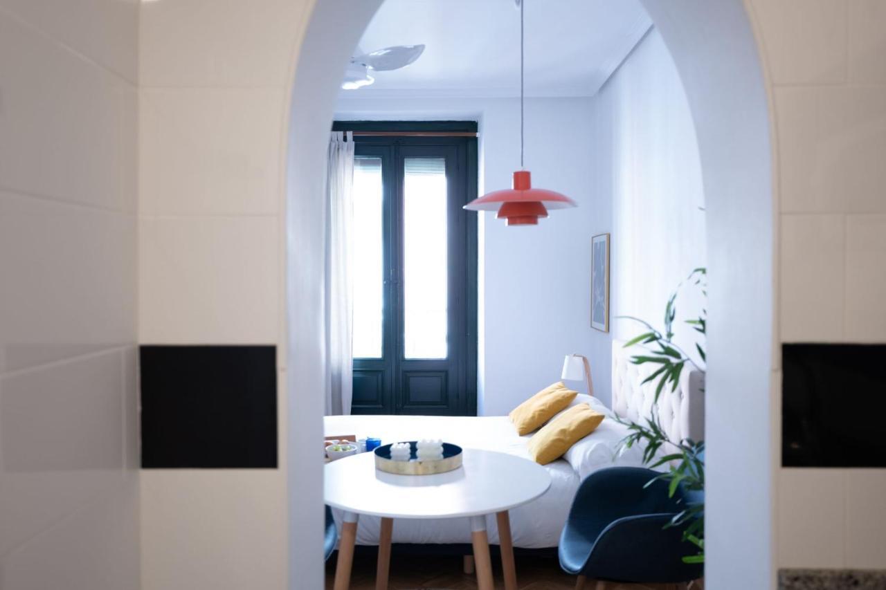 Estudio Calle Del Barquillo Мадрид Екстериор снимка
